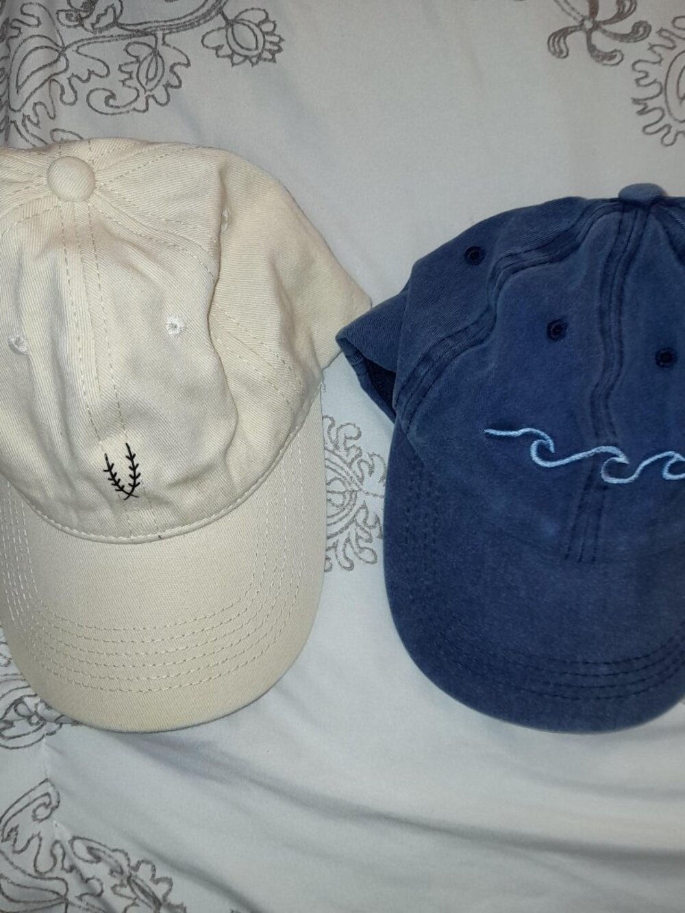 2 Caps